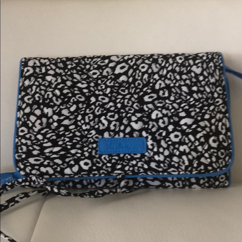 All Wrapped Up Jewelry Roll